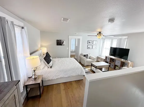 2260 Hurley Ave #G, Fort Worth, TX 76110