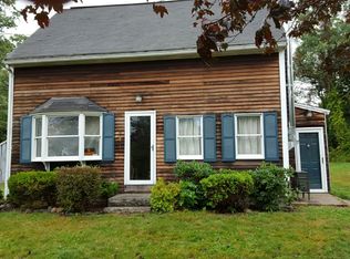 141 S Main St, Assonet, MA 02702
