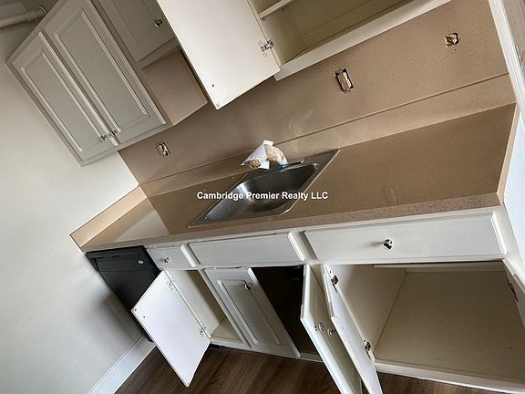 4th image of 812 Memorial Dr APT 1514