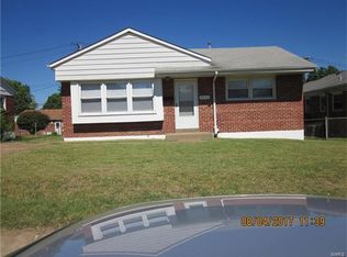 7017 Morgan Ford Rd, Saint Louis, MO 63116