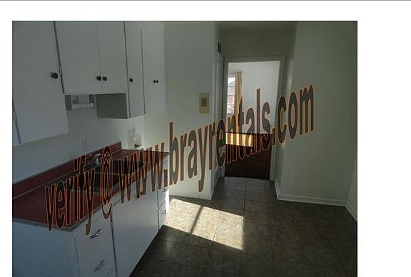 888 Hall Ave kitchen watermarked