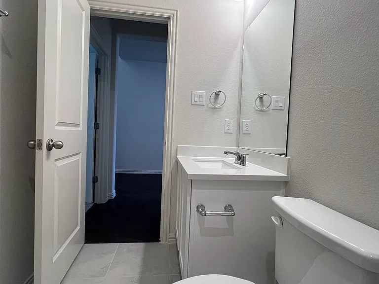 16108 Hidden Cove Dr — Photo 14
