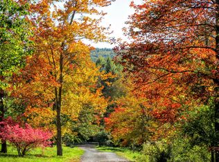 60 Mathews Rd, South Deerfield, MA 01373