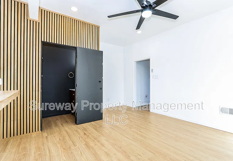 228 Greenwich Ave — Photo 7