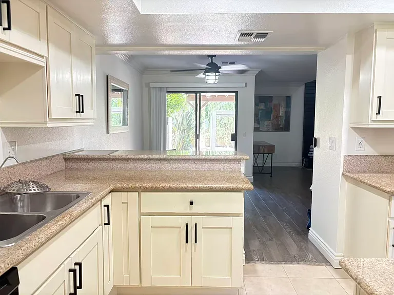 4150 Schaefer Ave #29 — Photo 9