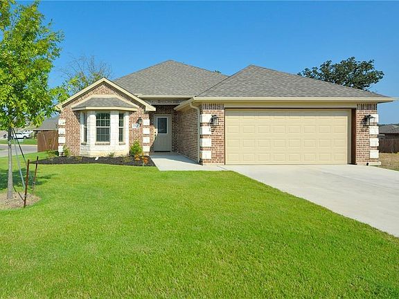 3rd image of 1920 Town Creek Cir