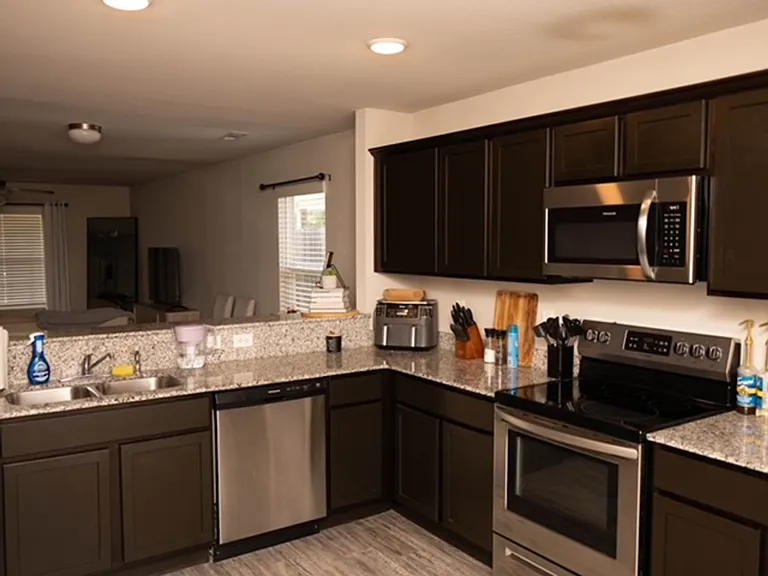 1324 S Morningside Dr — Photo 5