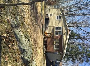 44 Pine Trl, Danbury, CT 06811