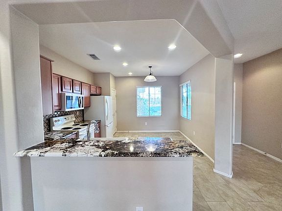 3rd image of 16673 W Cabrera Ct