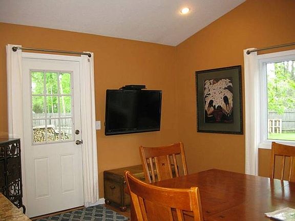3rd image of 3116 Lambros Dr
