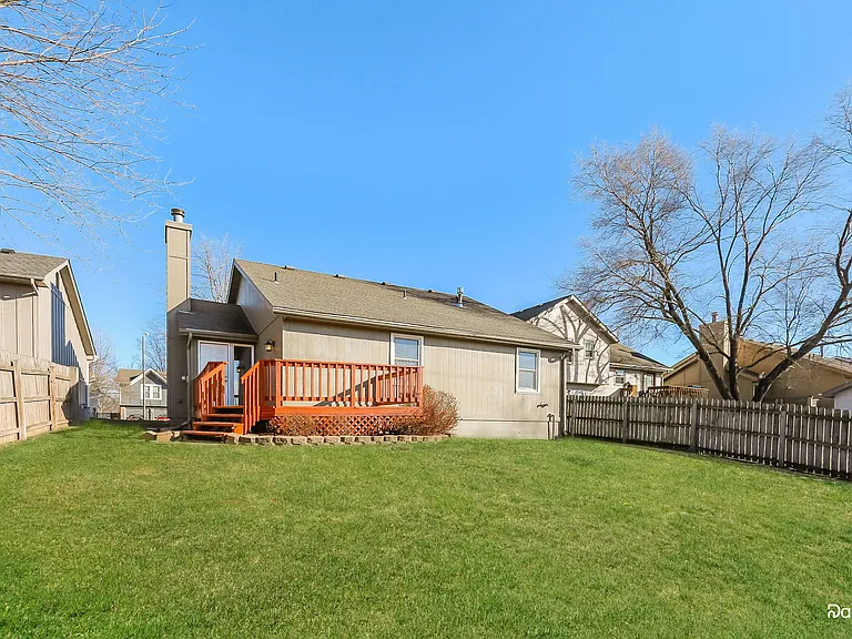 11224 N Marsh Ave — Photo 15