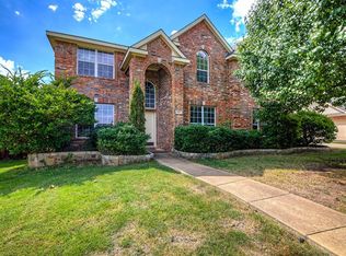 2107 High Point Dr, Sachse, TX 75048