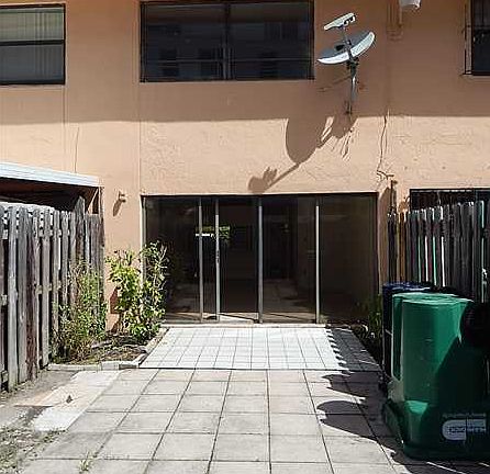 4th image of 270 NW 71st Ave #7