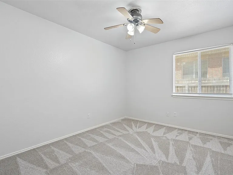 3307 Blue Ridge Dr — Photo 16