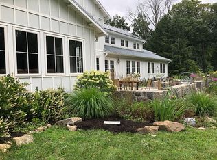 49 Reyburn Rd, Katonah, NY 10536