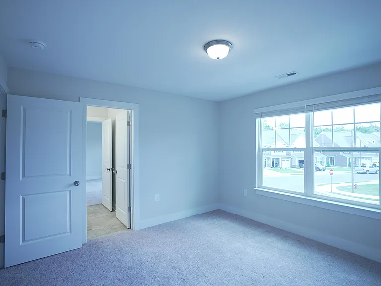 919 Hillman Ln — Photo 32
