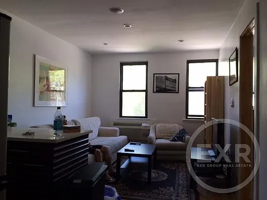 Rented by EXR | media 73