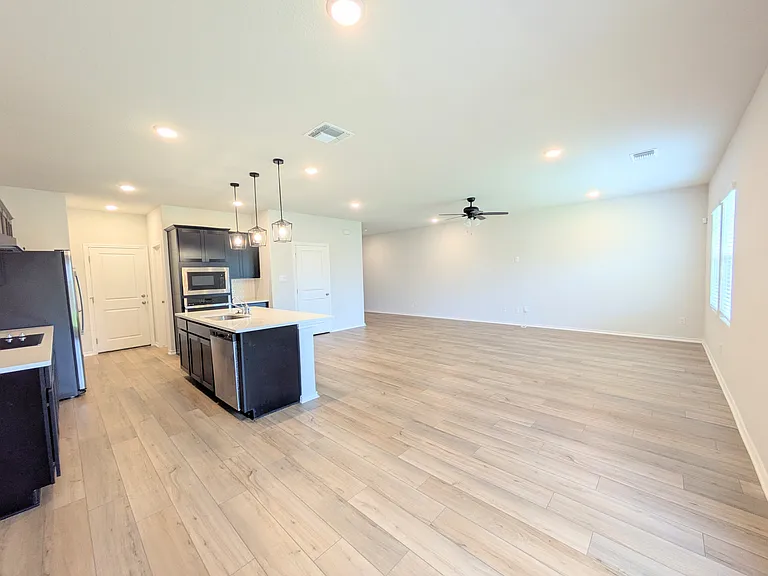 2548 Windle Ln — Photo 9