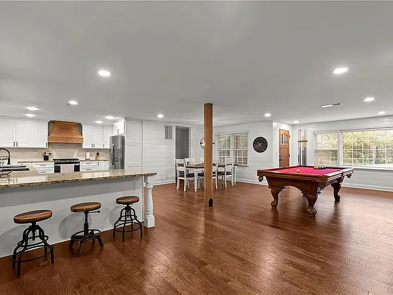 905 Liberty Hill Rd NE — Photo 1