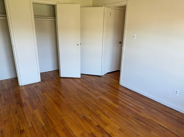 2375 Hudson Terrace image 5 of 14