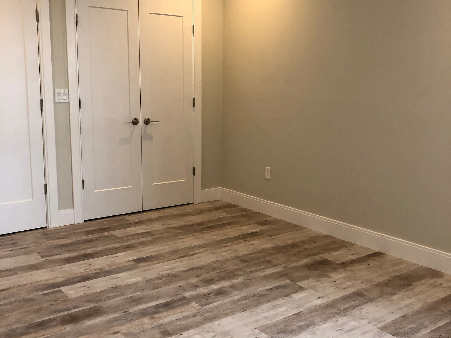 1 bed, 500 sqft, $3,100 — Photo 4