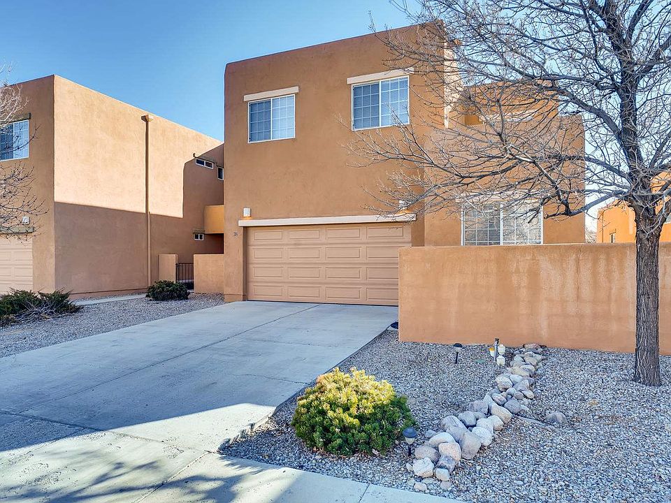 1st image of 26 Sunset Canyon Ln