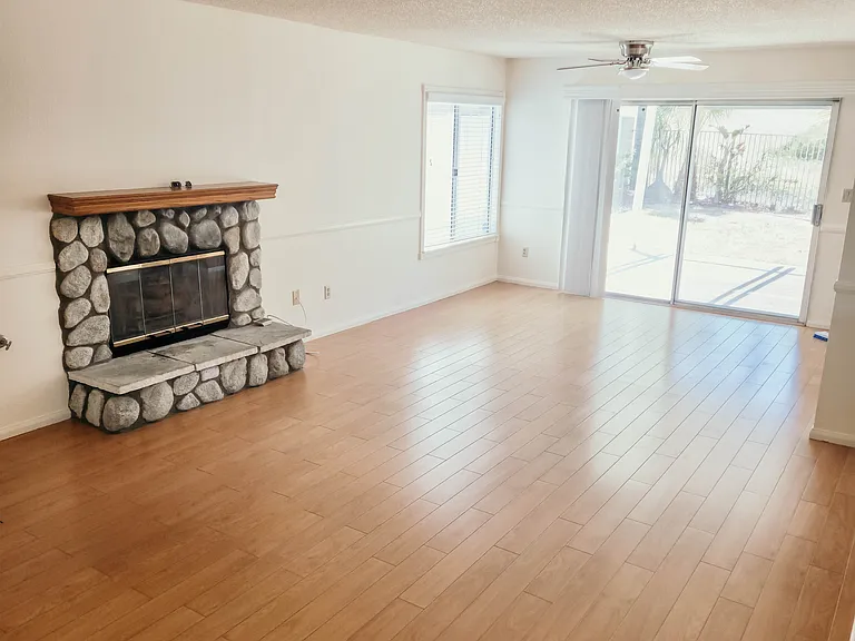 3470 Mountainside Dr — Photo 9