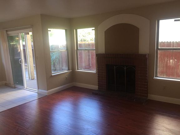 3rd image of 8638 Sunnybrae Dr