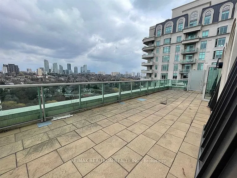10 Bloorview Pl #1512 — Photo 5