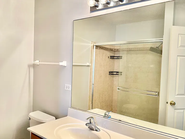 669 S Rosehall Ln — Photo 8