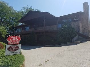 707 W Grandview Ave, Sunnyside, WA 98944