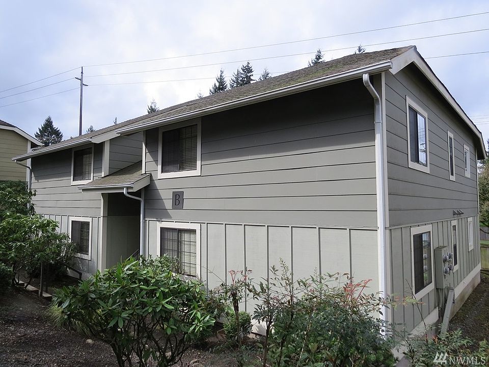 1st image of 5822 N 35th St