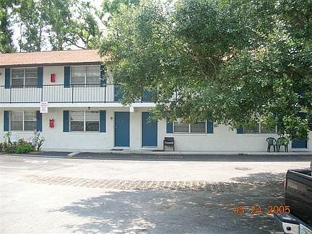 2nd image of 311 Country Club Oval APT 106