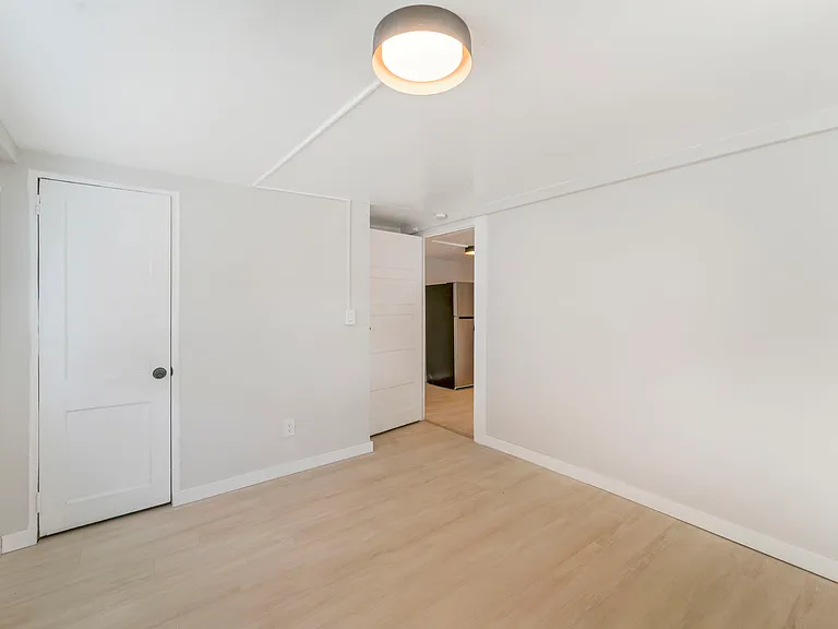 3290 Logan Ave #3290 — Photo 14
