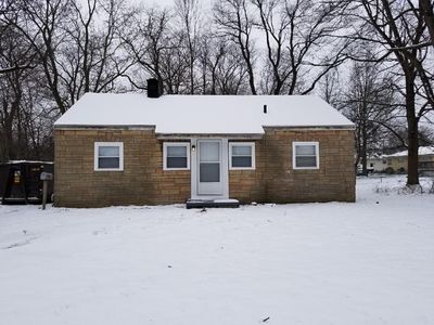 1898 Cramer Ave, Akron, OH, 44312