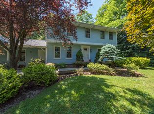 12000 Auburn Rd, Chardon, OH 44024