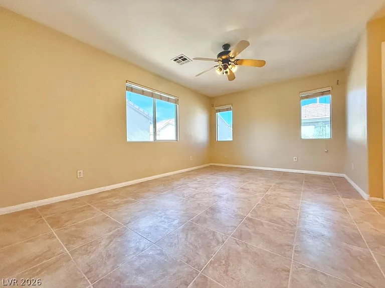 10256 Missouri Meadows St — Photo 2
