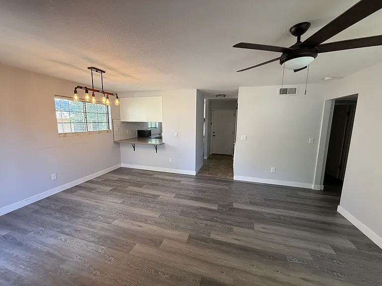 7441 Auburn Oaks Ct #B — Photo 21