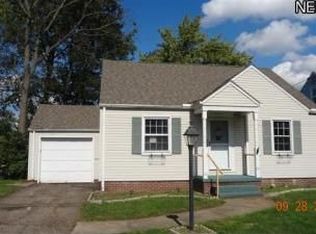 2221 Brookdale St NW, Canton, OH