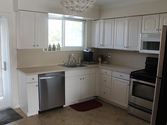 3rd image of 4443 W Tradewinds Ave
