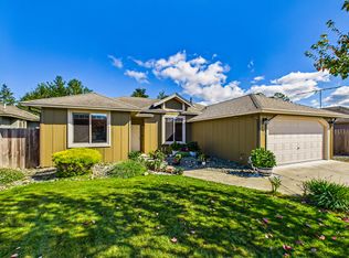 220 Shadowbrook St, Loleta, CA 95551