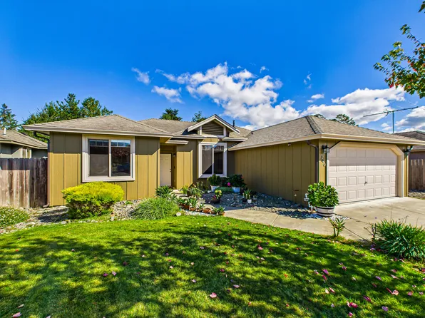 220 Shadowbrook St, Loleta, CA 95551