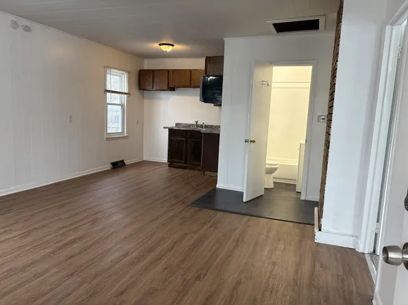 4120 Western Rd Unit 1, Flint, MI 48506