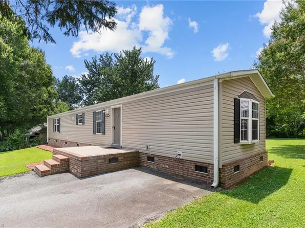 1020 Gordon Home Rd, Pinnacle, NC 27043