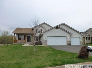 128 Pheasant Ridge Dr, Montrose, MN 55363