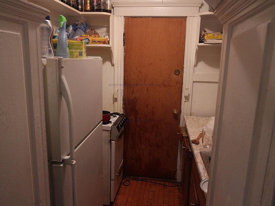 2nd image of 28 Quint Ave #Ad16