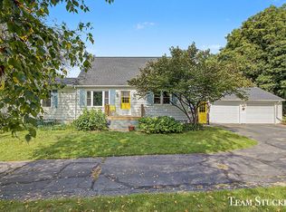 7861 Cannonsburg Rd NE, Rockford, MI 49341