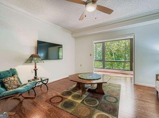 1800 Clairmont Lake A325, Decatur, GA 30033