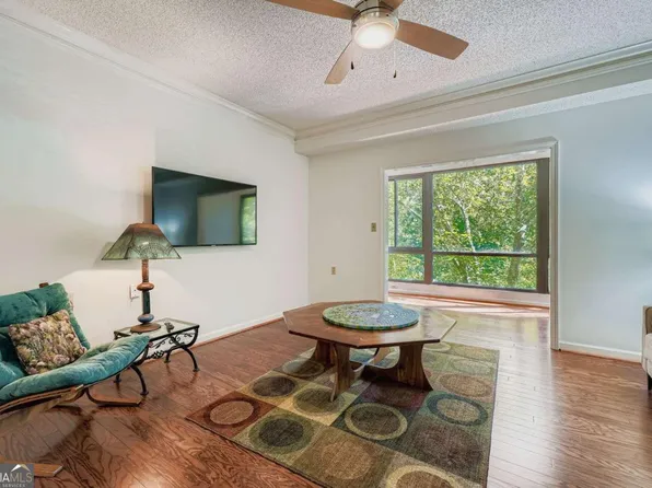 1800 Clairmont Lake A325, Decatur, GA 30033