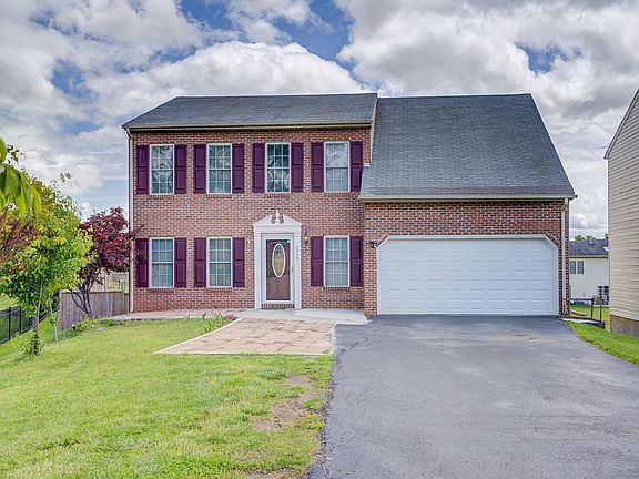 3rd image of 7039 Linn Dr